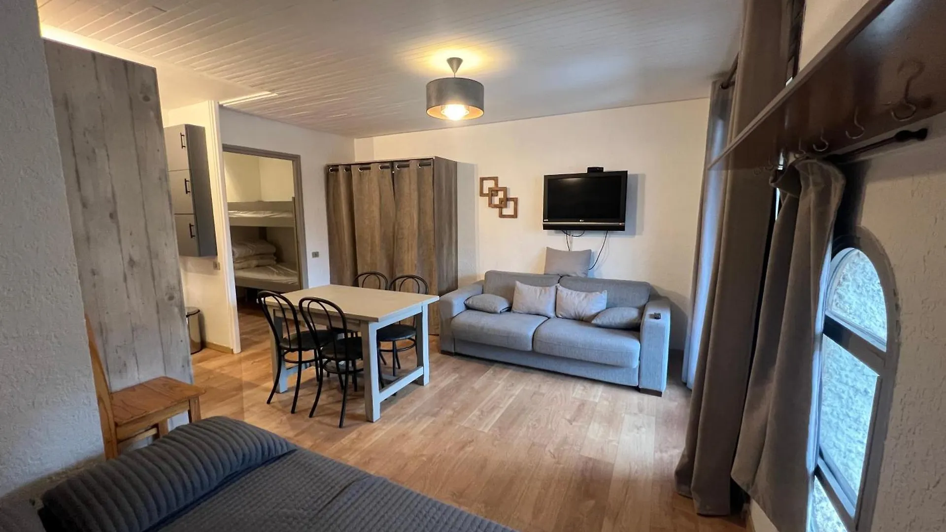 Appartement Tout Confort Centre Station 1650 Au Calme Et Avec Vue 레오레스 프랑스