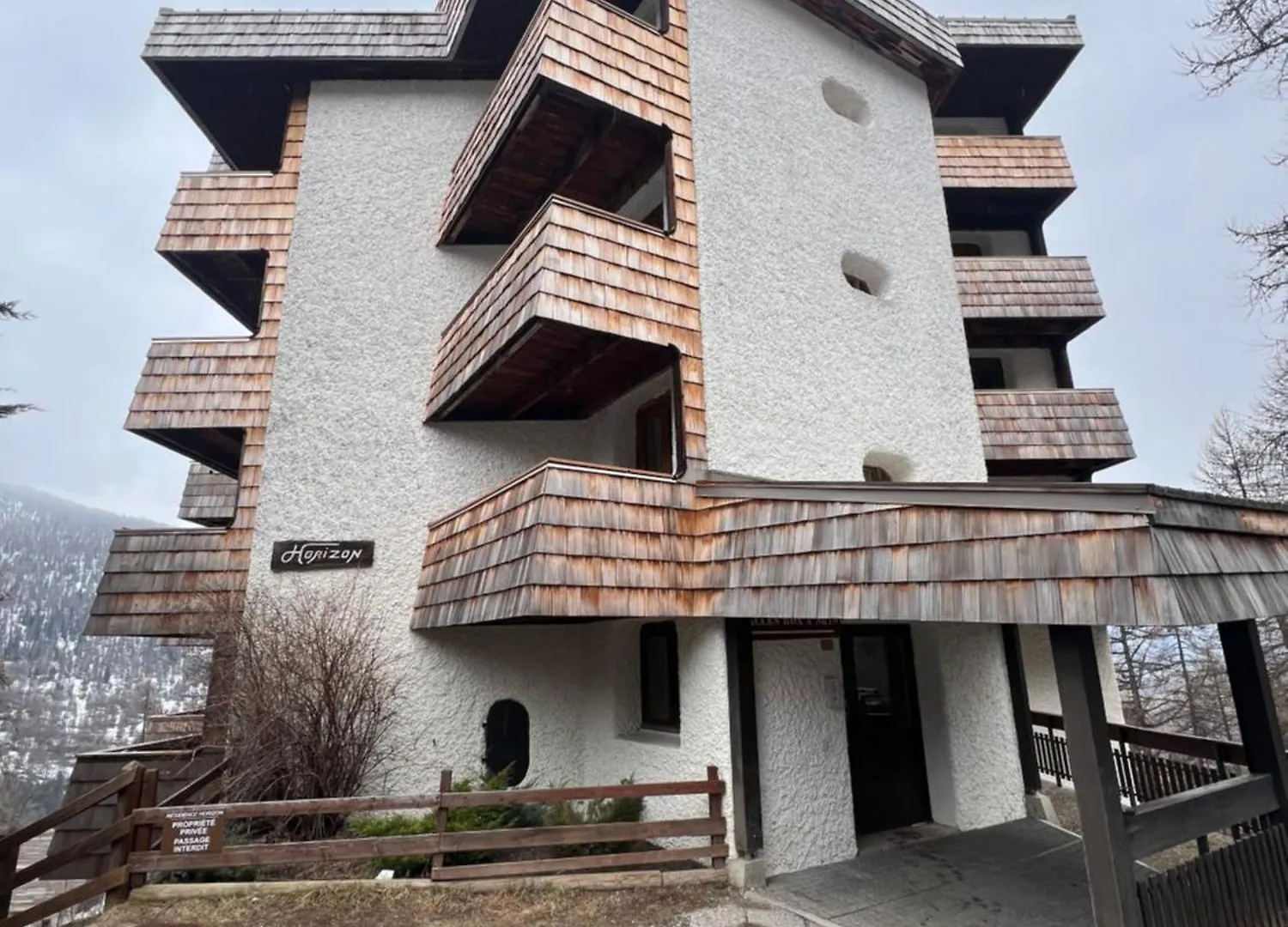 Appartement Tout Confort Centre Station 1650 Au Calme Et Avec Vue 레오레스